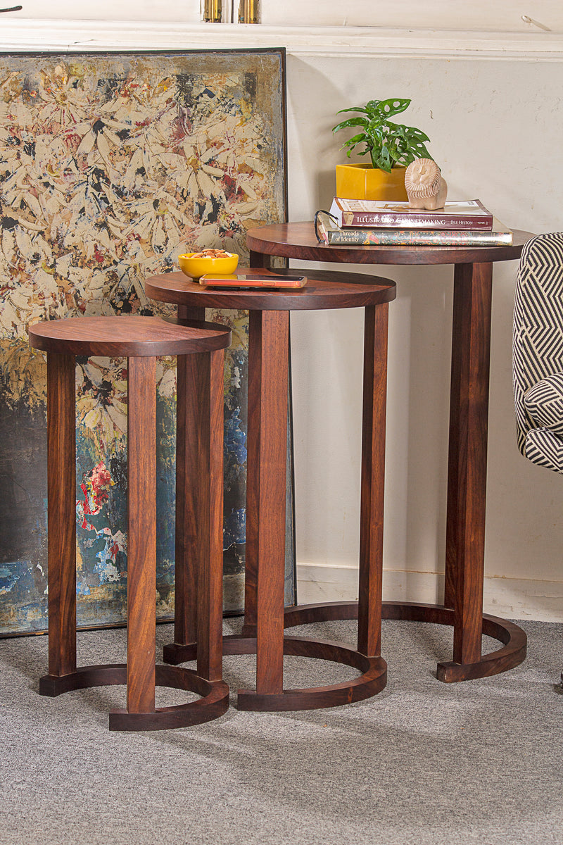 Colonial Nesting Tables